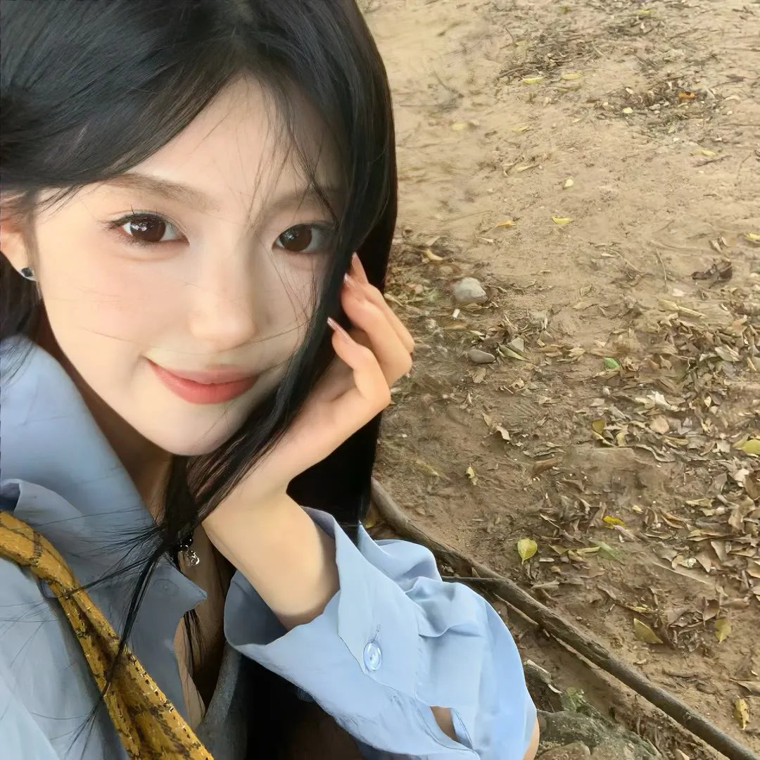 黑珍珠艾曼妞